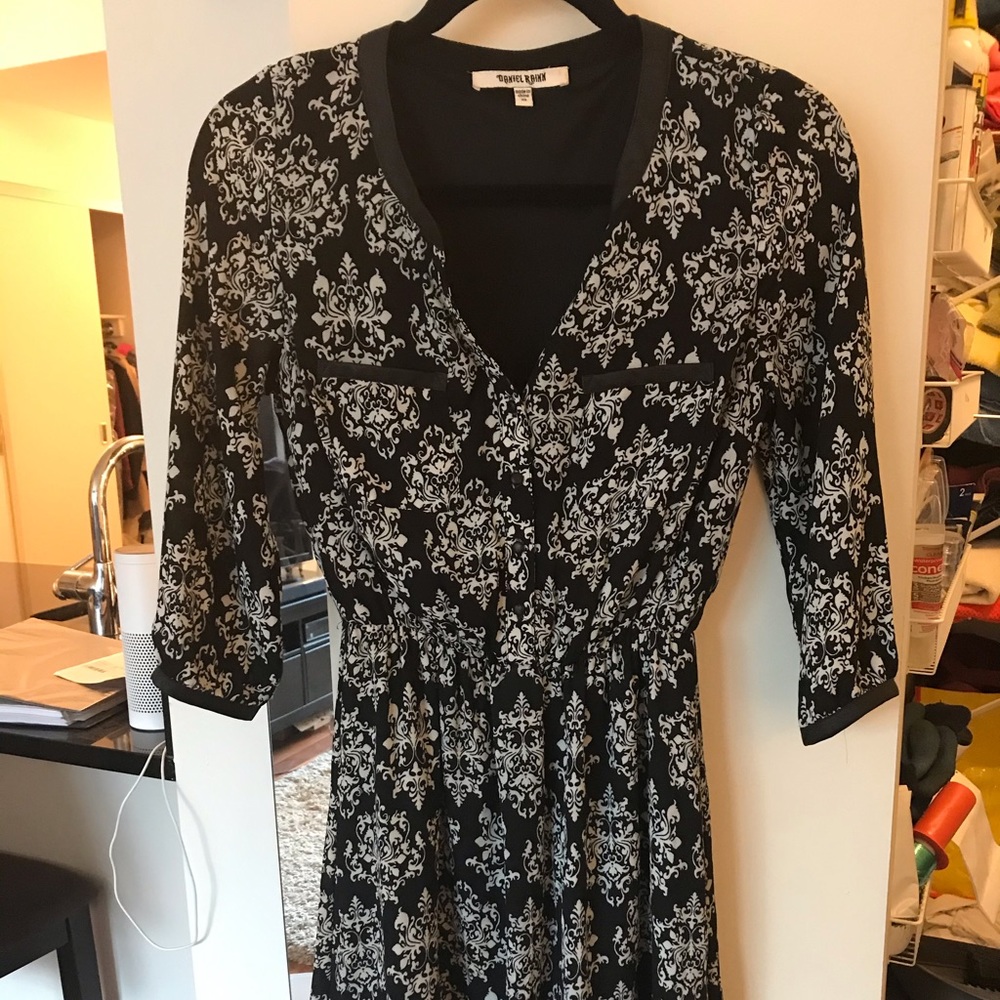 Black and white dress with 3/4 sleeves